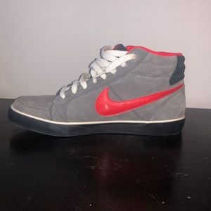 Nike NYX Show Grey and Red